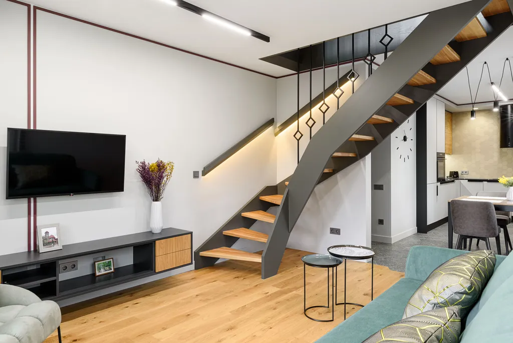 Новый дизайнерский 2-х уровневый апартамент в тихом центре