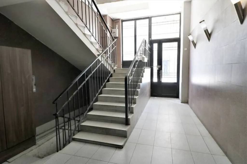 2 Bedrooms Apartment with Living Room + 2 Bathrooms & Balcony