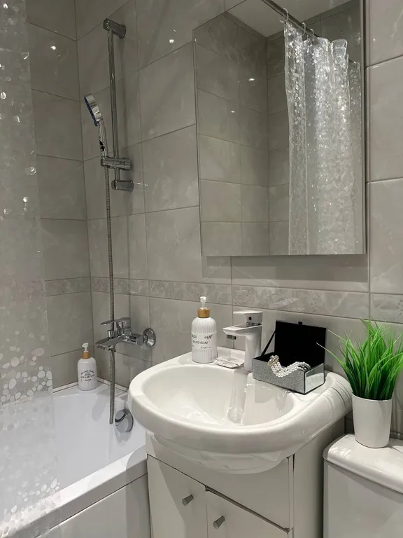 1к квартира возле Ледового Дворца