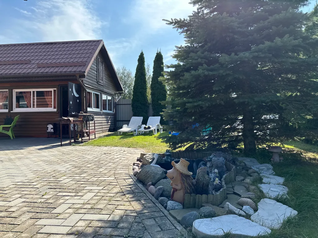 Деревянный дом изба