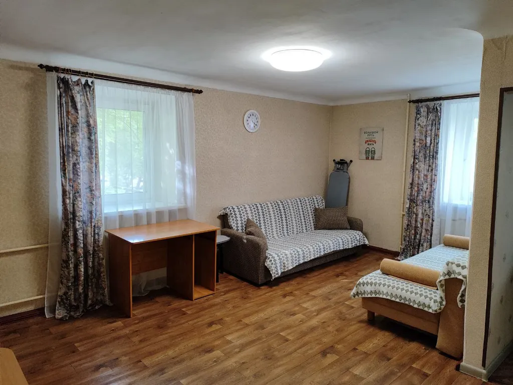 2х ком квартира, до 6 человек. 5й Армии 10. Набережная Ангары