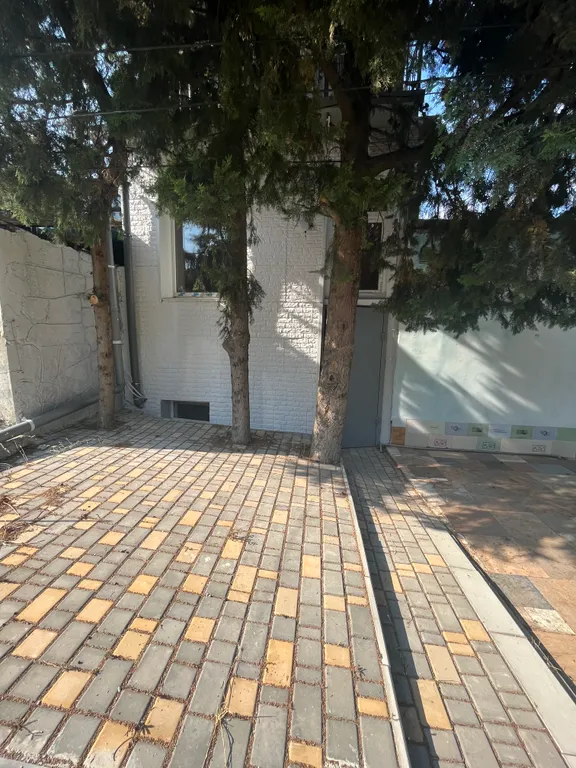 Квартира 65 кВ в саду с озерами