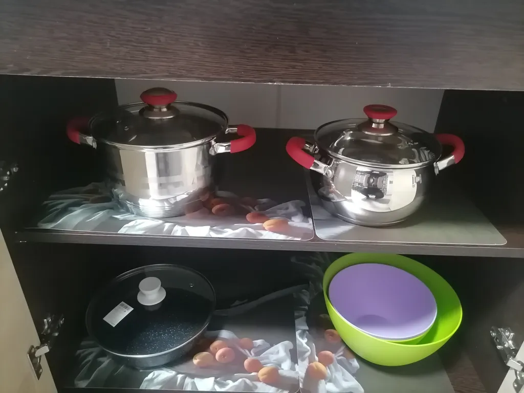 Чистая двухкомнатная квартира на Каштаке