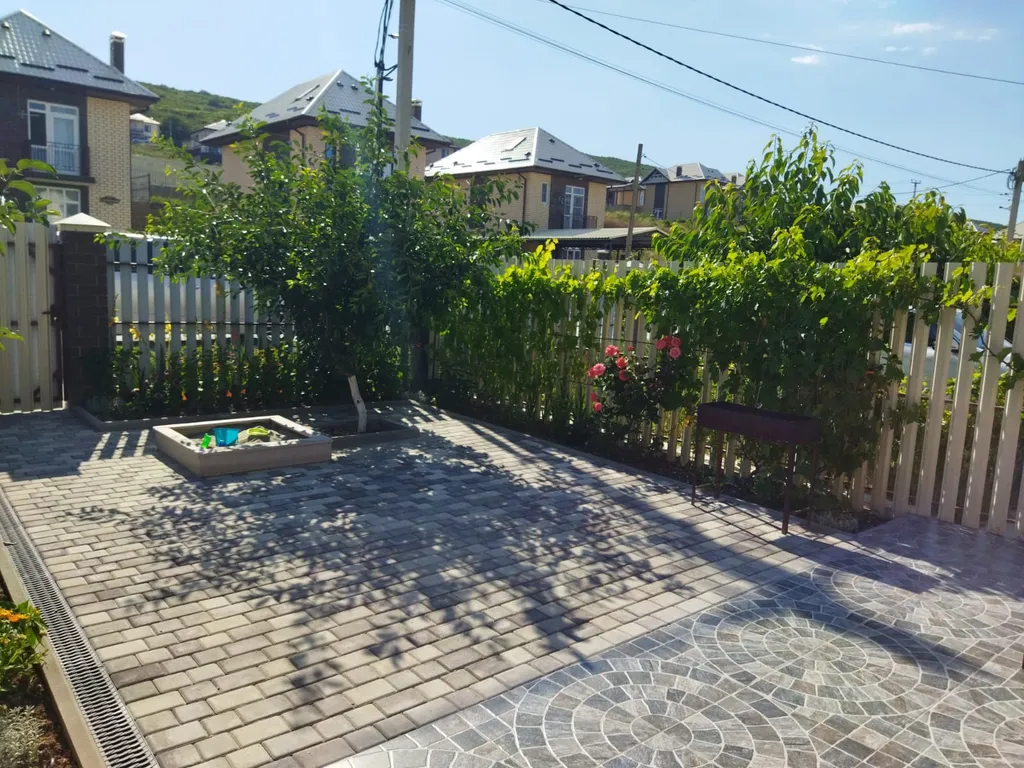 Дом с участком 2 сотки