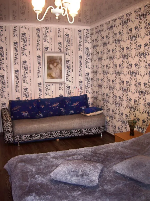 Уютная однокомнатная квартира возле гостиницы Космос,мкр Олимпийский 20 — аренда посуточно в Старый Оскол