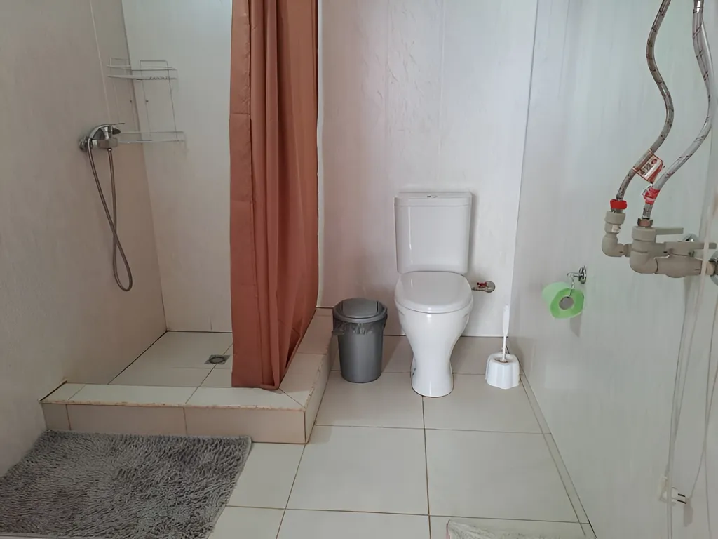 Квартира Квартира Четырёхместный номер с балконом — Гагра