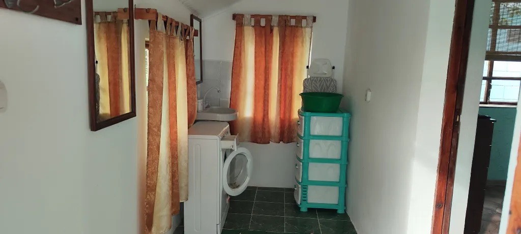 Коттедж Уютный летний дом — Севастополь