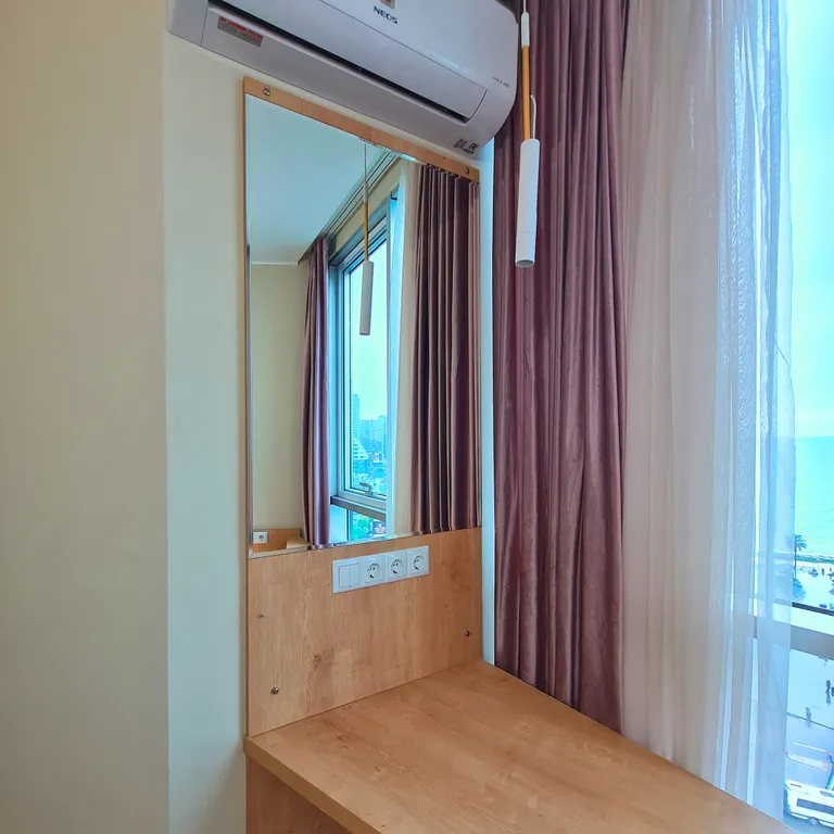 Комфорт и вид на море Отдельная спальня Гостиная Кухня Балкон