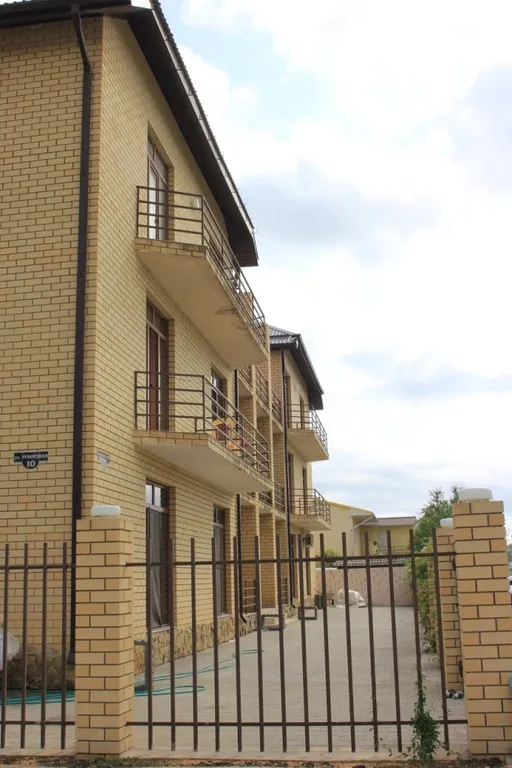 Благоустроенная студия с видом на горы