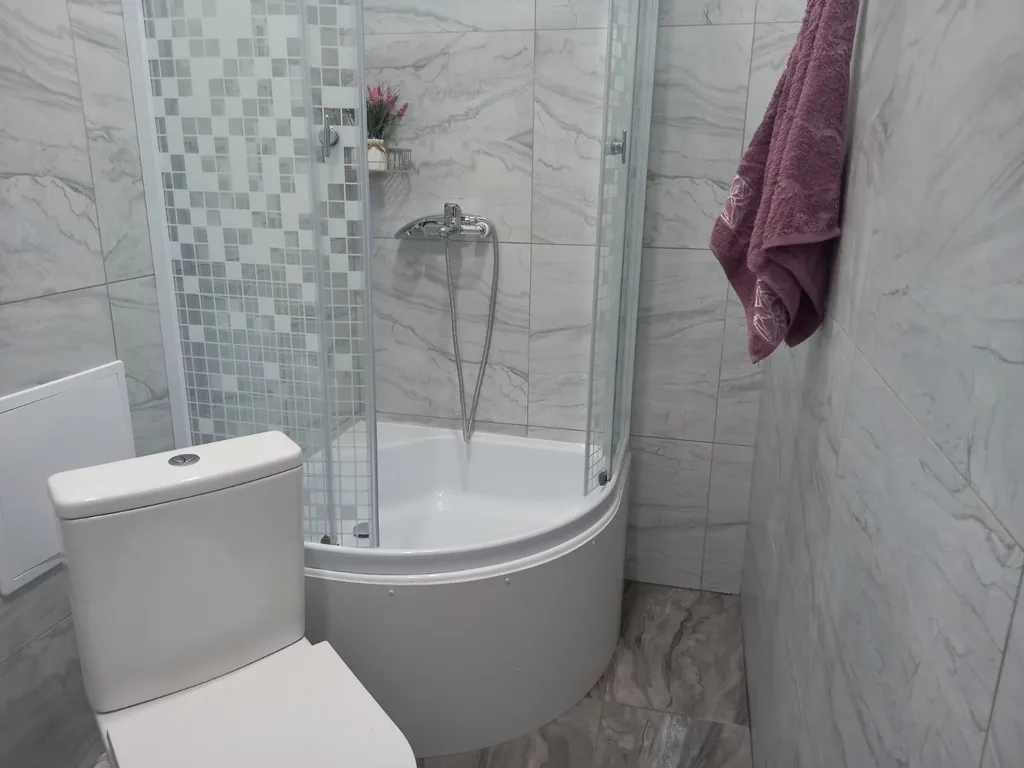 Квартира 2-комнатная квартира, набережная, центр — Омск