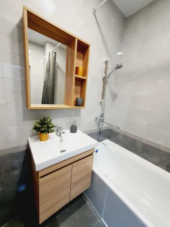 2-х комнатная квартира с шикарным видом на пруд