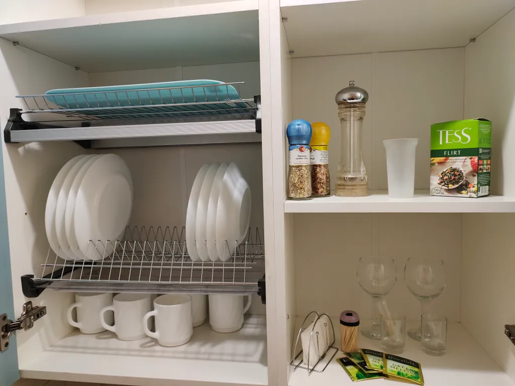 Светлая квартира с видом на рощу