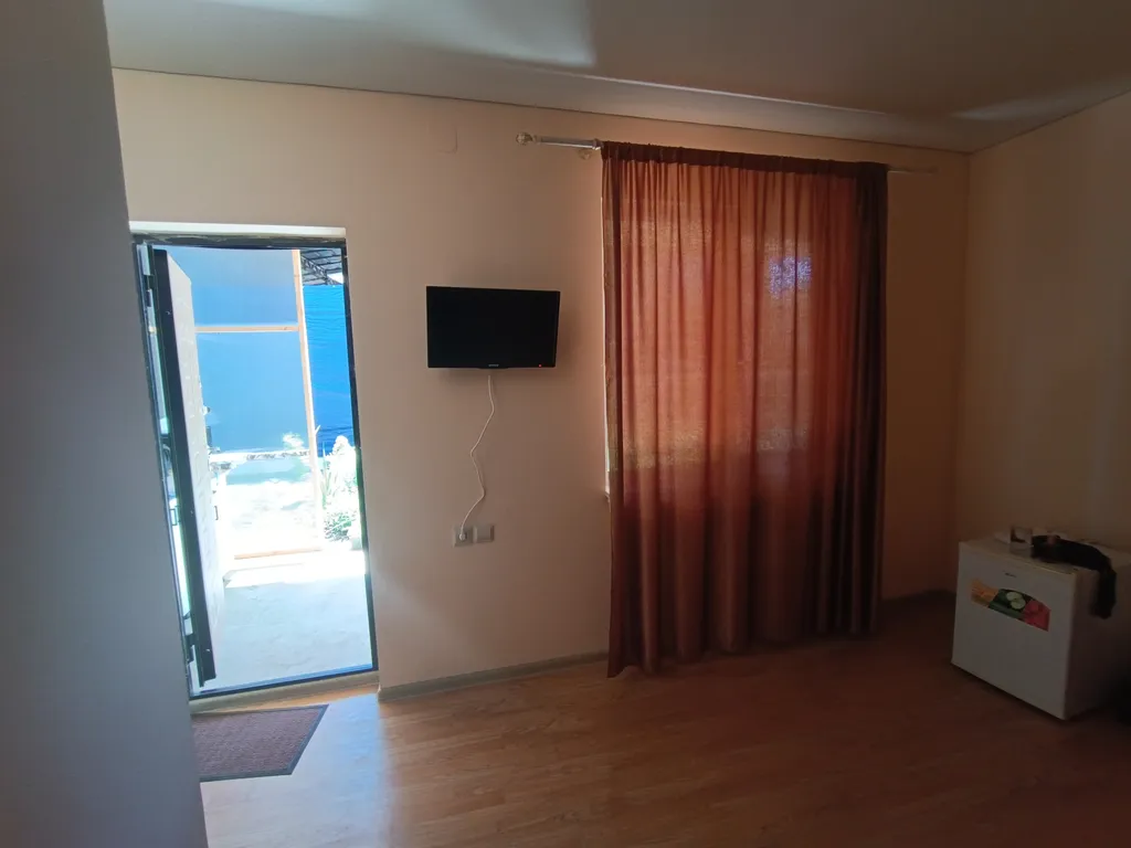 Двухместный номер стандарт с собвеным душевым и туалетом