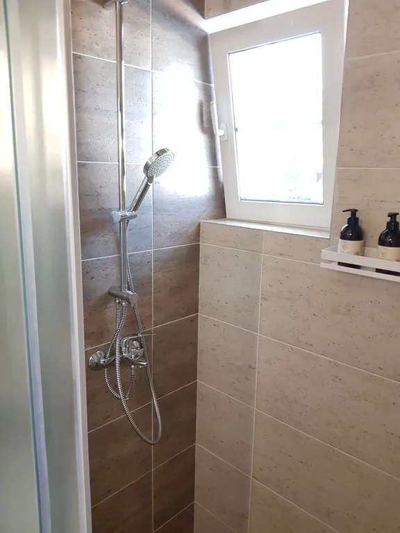 Квартира 2-комнатная Квартира — Кучугуры