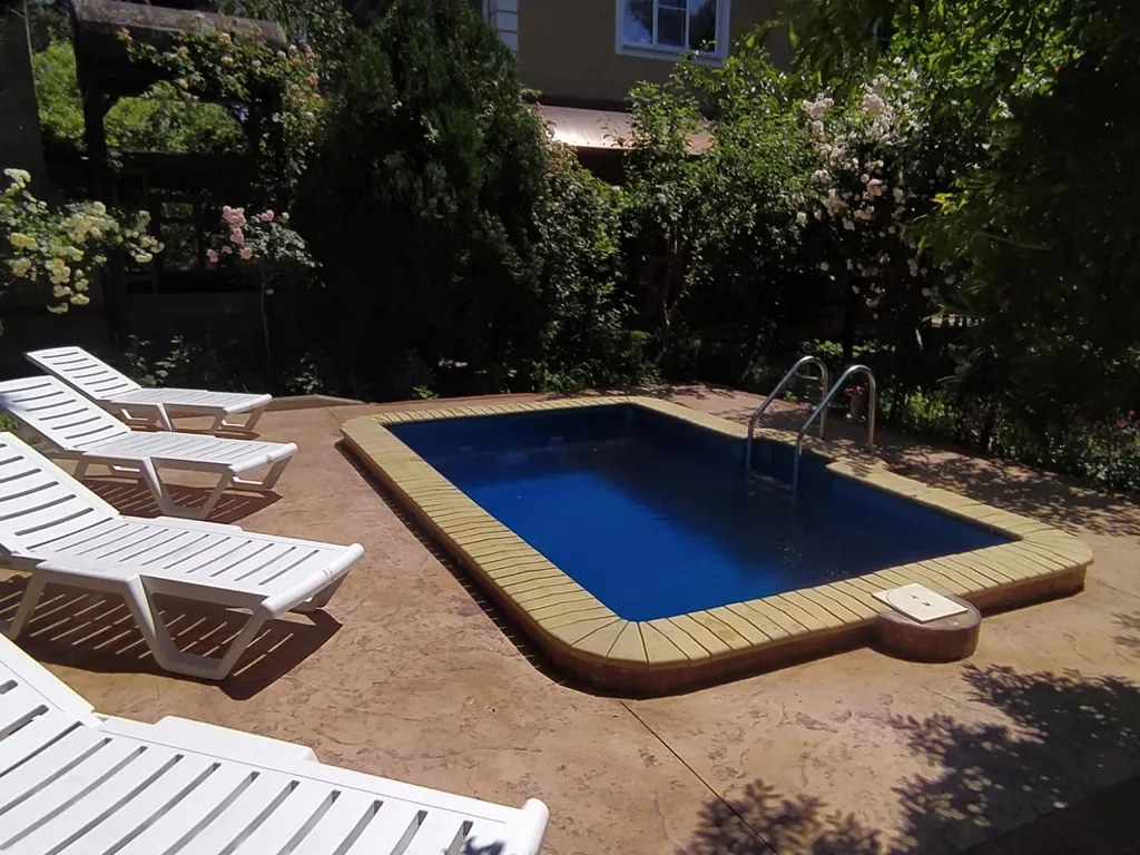 3-х местная комната в доме с бассейном