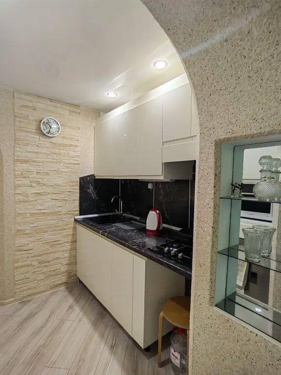 Трёхкомнатная квартира на набережной