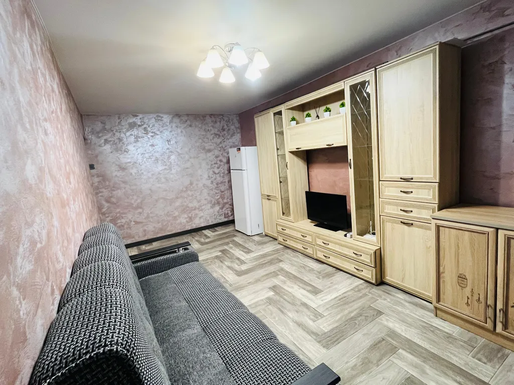 Уютная, тёплая квартира с большим количеством спальных в центре — аренда посуточно в Покров