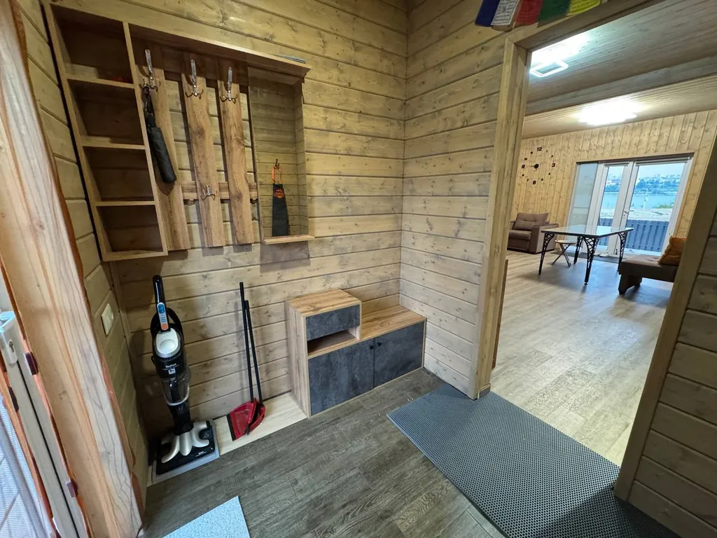 Новый дом с шикарным видом на центр города, через реку Волга