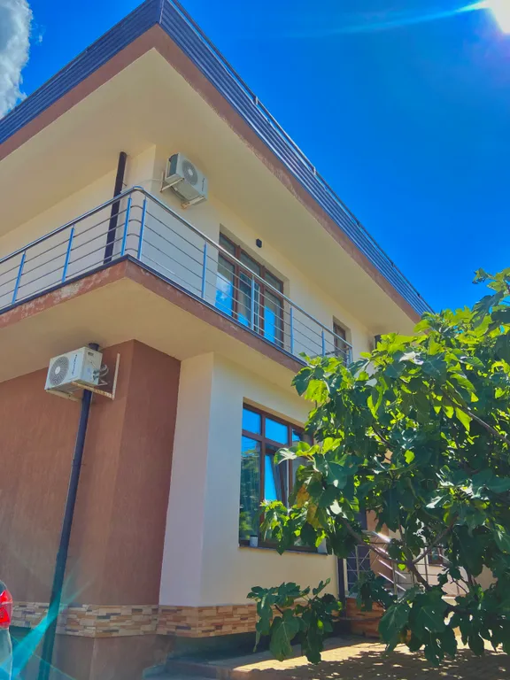 Коттедж у моря