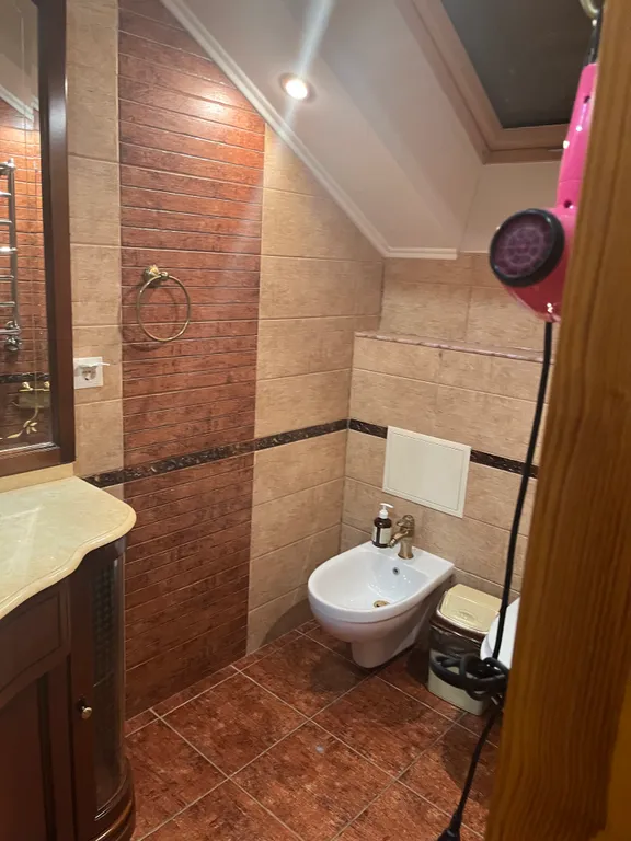 Деревянный дом с приватной территорией