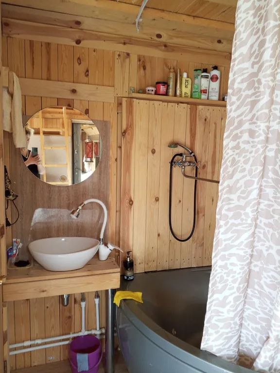 Домик в центре города, вид на бухту