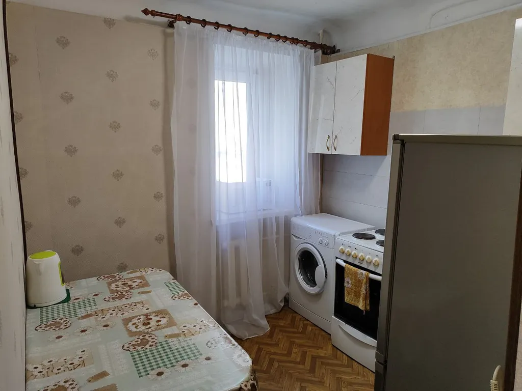 2х ком квартира, до 6 человек. 5й Армии 10. Набережная Ангары