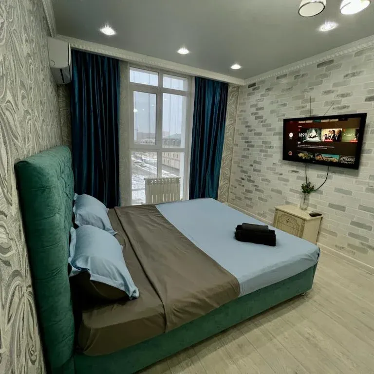 Квартира Самый красивый дом на Батыс-2 — аренда посуточно в Актобе