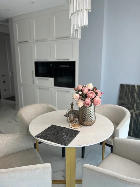 Дизайнерская 3-комнатная квартира в престижном районе Маяк Минска — аренда посуточно в Минск