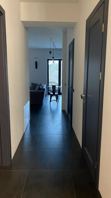 Стильная квартира с видом на озеро