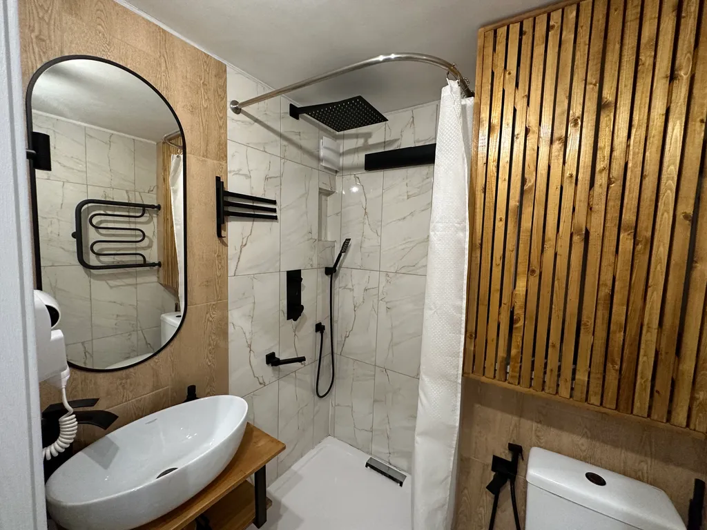 Безопасная квартира в центре города с удобным заездом с трассы