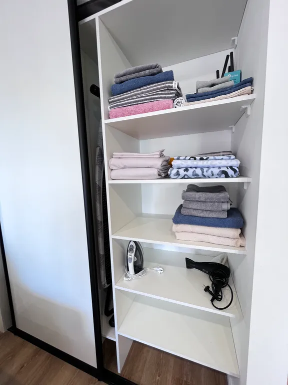 Студия с красивым видом на море