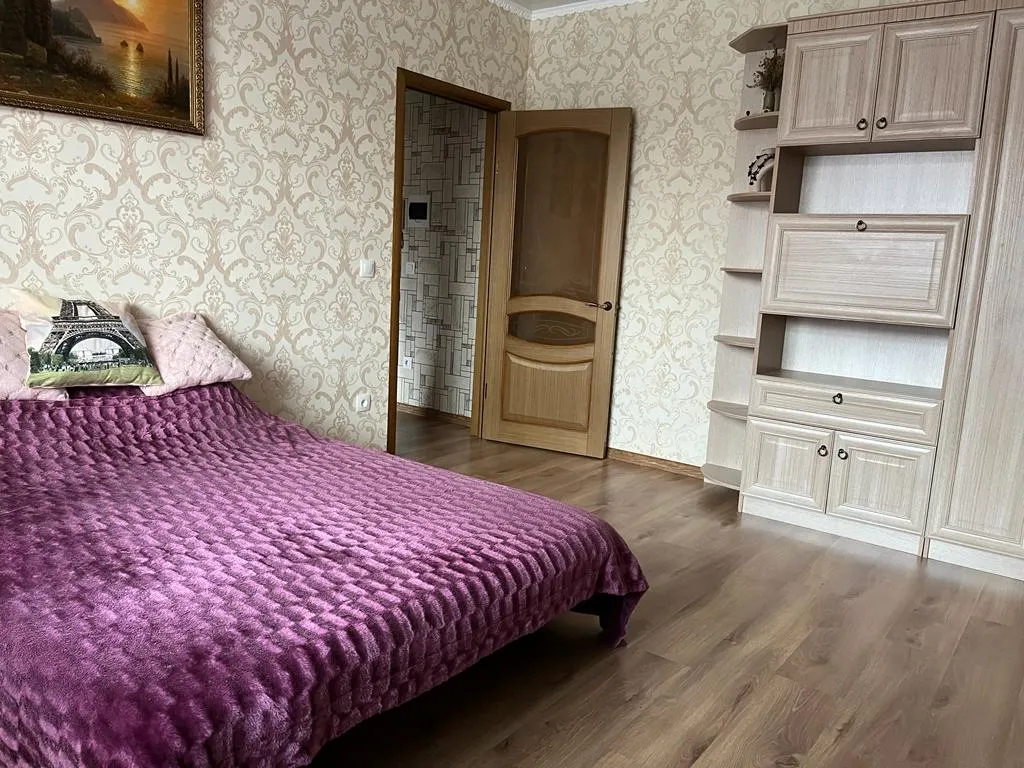 Однокомнатная квартира с балконом в новом доме