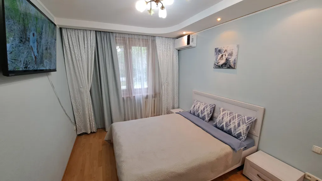 Квартира Уютная двушка в центре нового города — аренда посуточно в Волжский