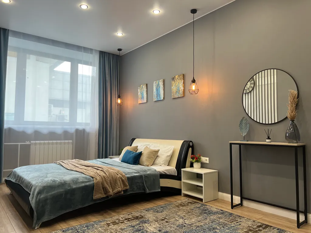 Пpостоpнaя квapтира класcа Luxе в центре Зeлeногpадa