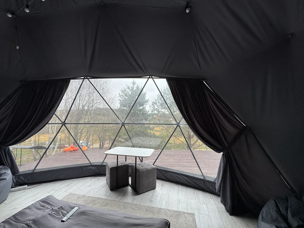 Уютный дом - сфера в 25 километрах от Минска