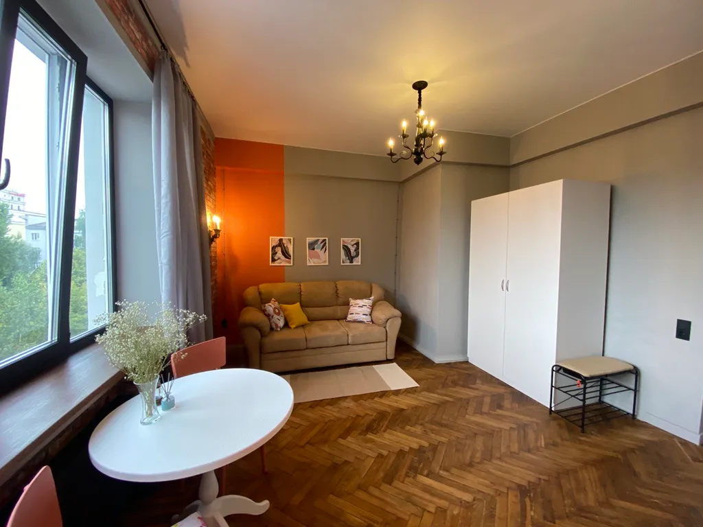 Аутентичная студия в центре