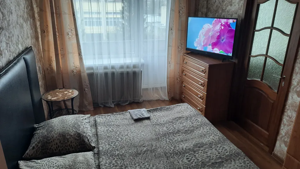 Площадь Ленина, центр 3-х комнатная квартира