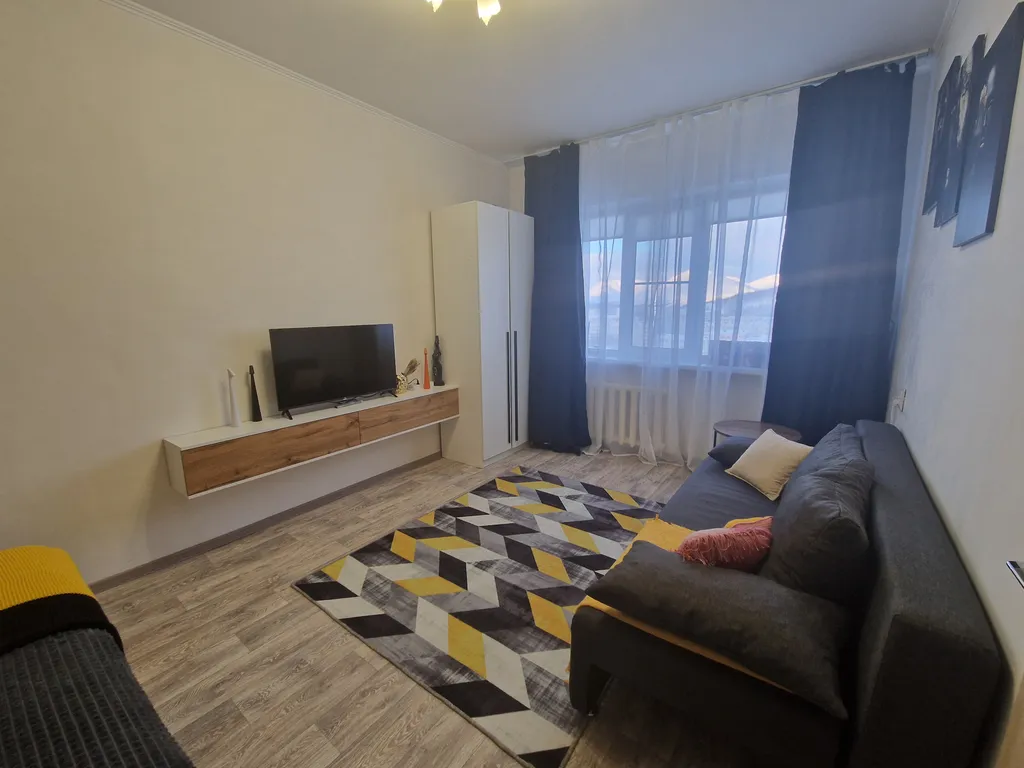 Хибины зовут! Уютное гнездышко для горнолыжников у подножия горы.