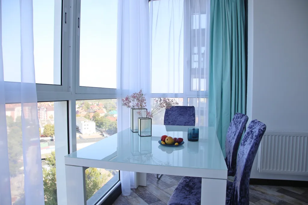 Квартира Апартаменты "Малевич" - мята лаванда и горький шоколад в интерьере — Калининград