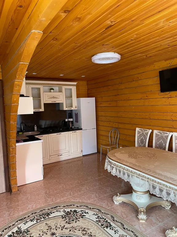 Шикарный коттедж для большой компании