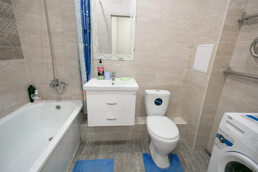 Уютная свежая квартира у набережной