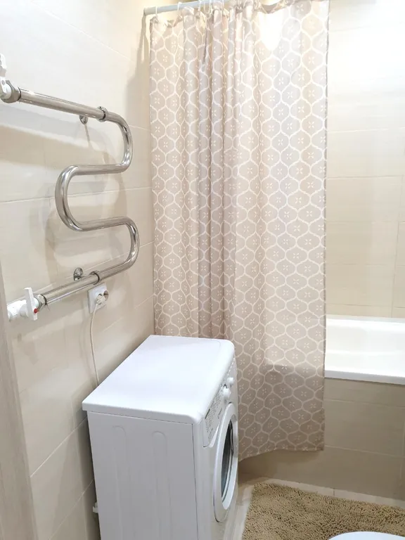 Дом напротив поликлиники