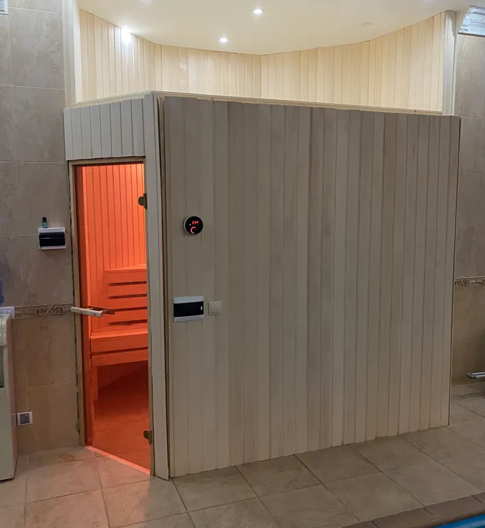 Коттедж с сауной и бассейном