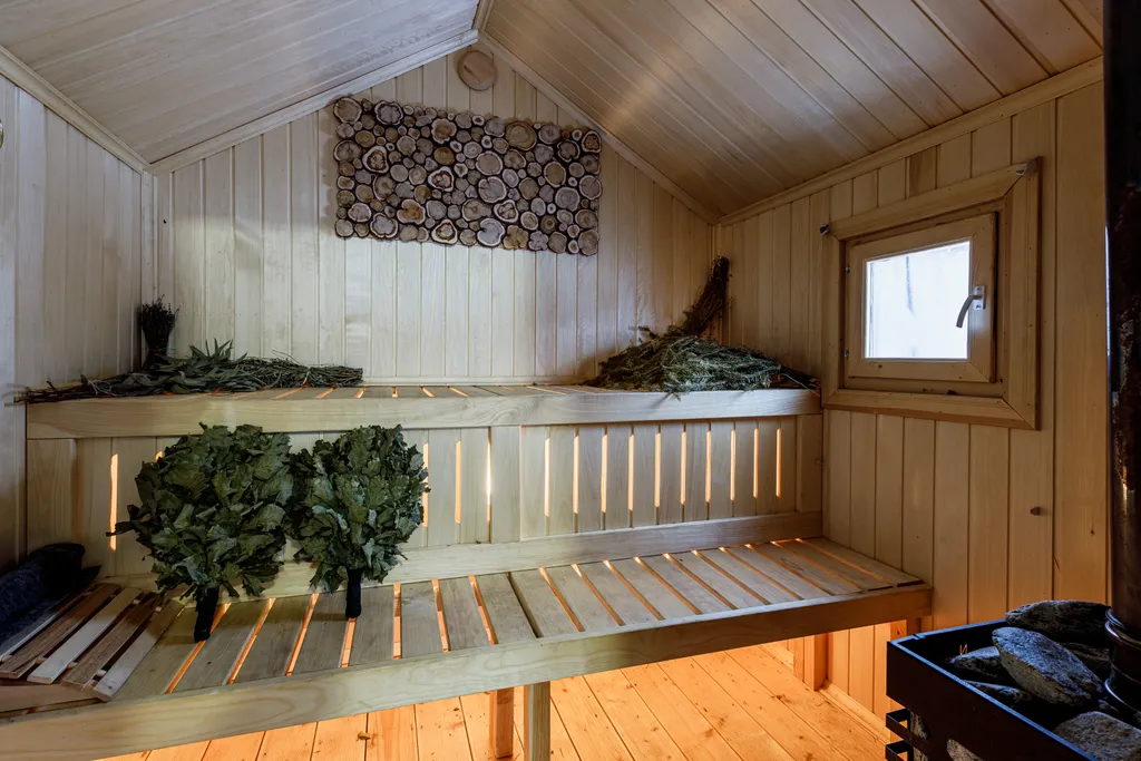 Коттедж Уютный дом с баней, вблизи водохранилища — Лопотово