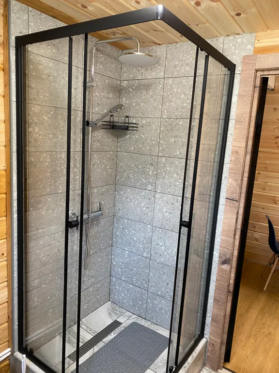 Благоустроенный барнхаус на берегу Катуни