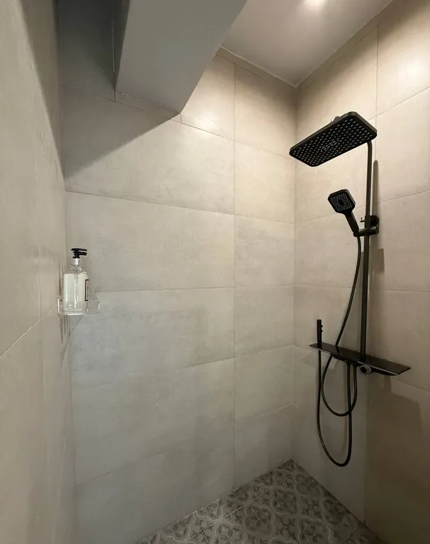 6-комнатный Дом