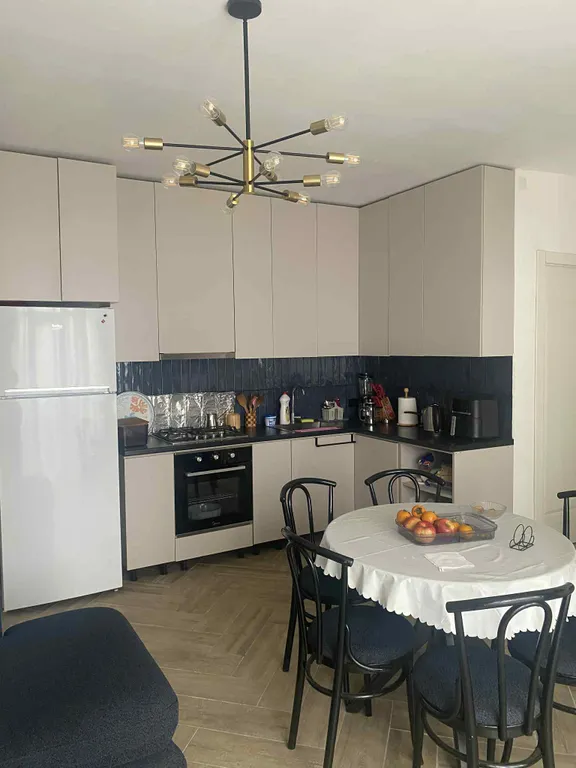 Современная 3-комнатная квартира с видом на море, новый дом