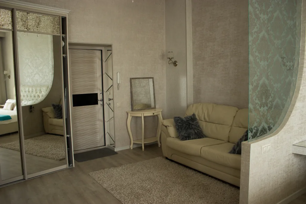 Уютная квартира с видом на театр — аренда посуточно в Новокузнецк