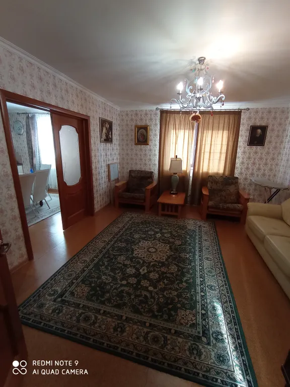 Уютный двухэтажный дом недалеко от Монастыря