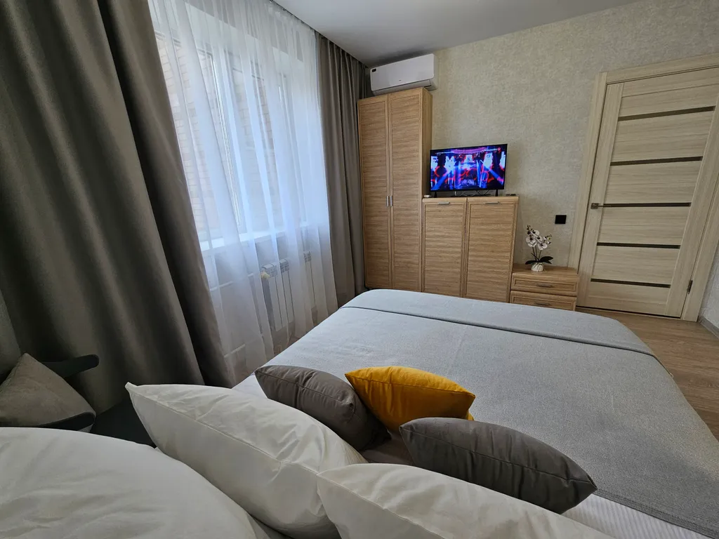 Уютная квартира с новым ремонтом на Университетском